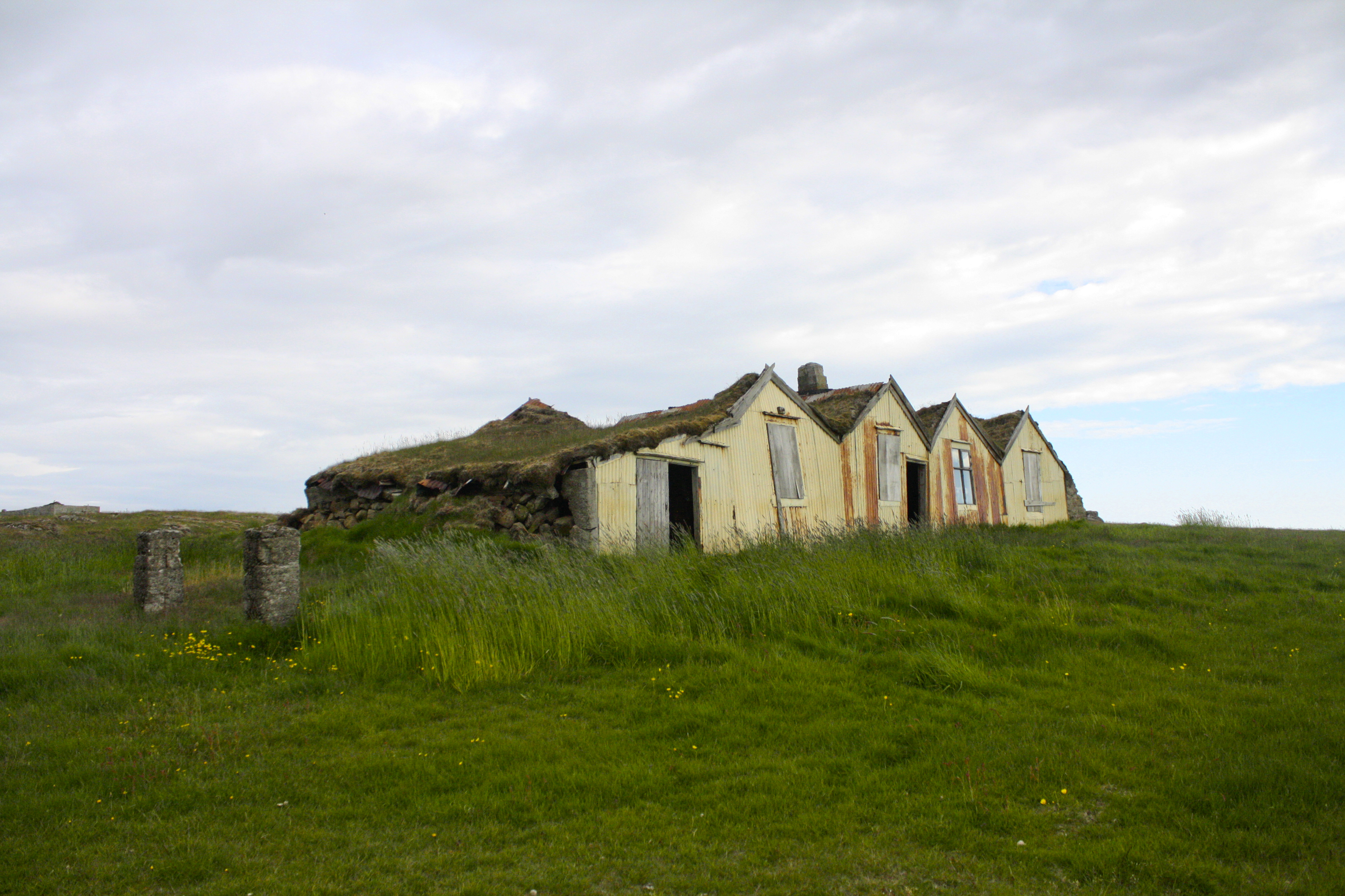 Forsíðumynd 2